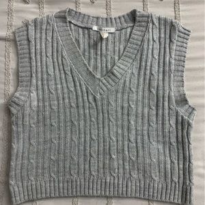 Medium Grey Cropped Vest from Luminari